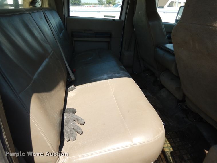 image for item GG9173 2008 Ford F550 Crew Cab flatbed truck