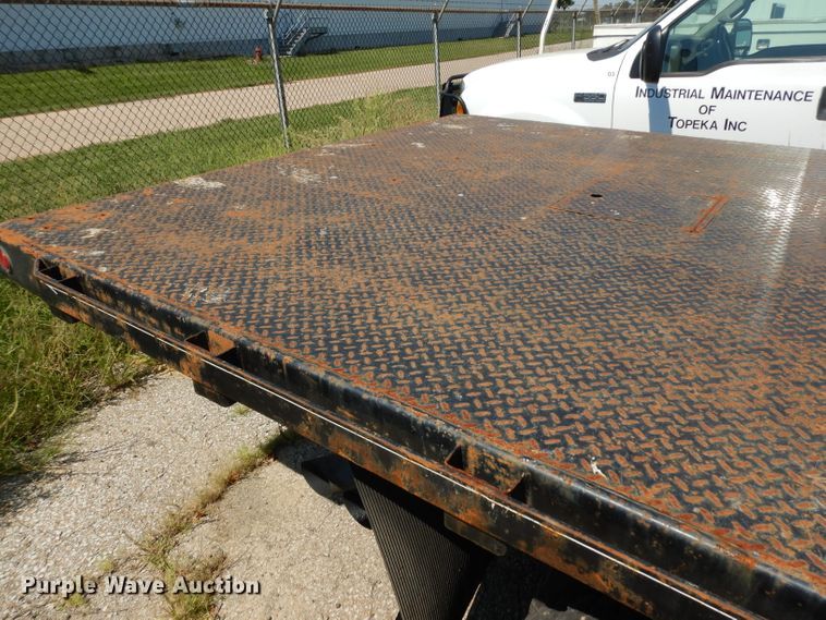 image for item GG9173 2008 Ford F550 Crew Cab flatbed truck