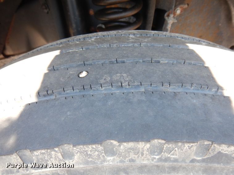 image for item GG9173 2008 Ford F550 Crew Cab flatbed truck