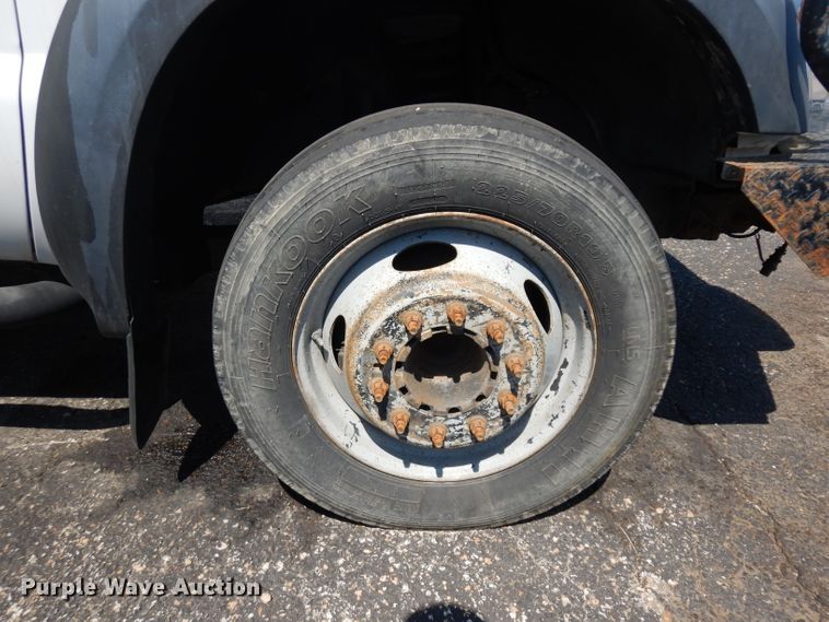 image for item GG9173 2008 Ford F550 Crew Cab flatbed truck