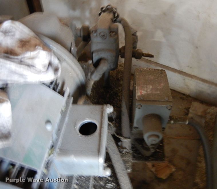 image for item GG9176 (2) hydraulic power units