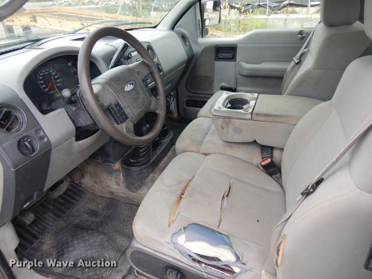 image for item GG9185 2004 Ford F150 Super Cab pickup truck