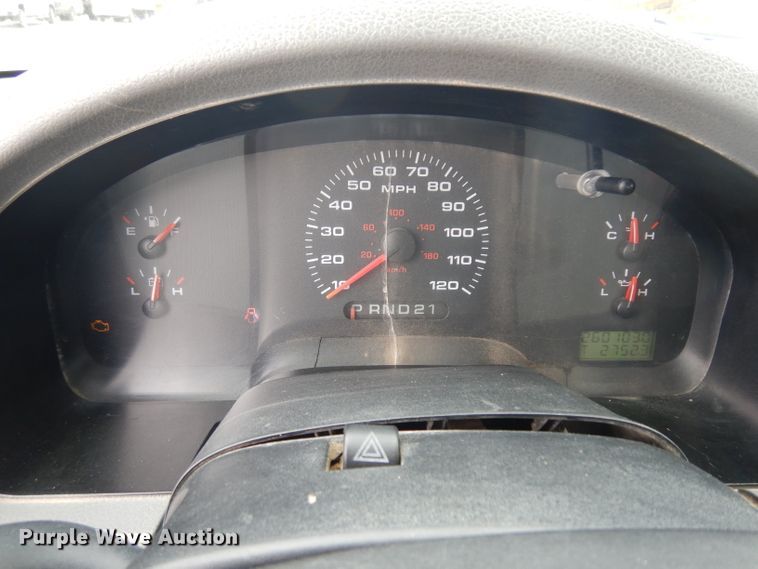 image for item GG9185 2004 Ford F150 Super Cab pickup truck