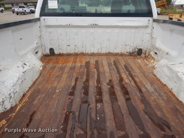 image for item GG9185 2004 Ford F150 Super Cab pickup truck