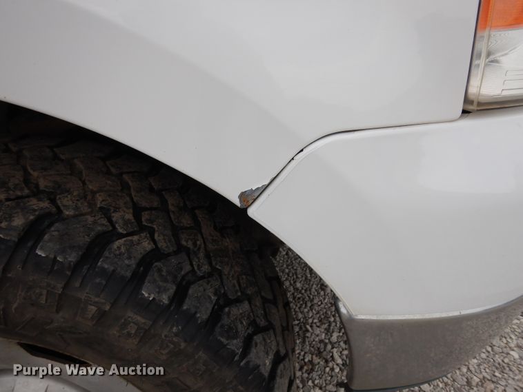 image for item GG9185 2004 Ford F150 Super Cab pickup truck