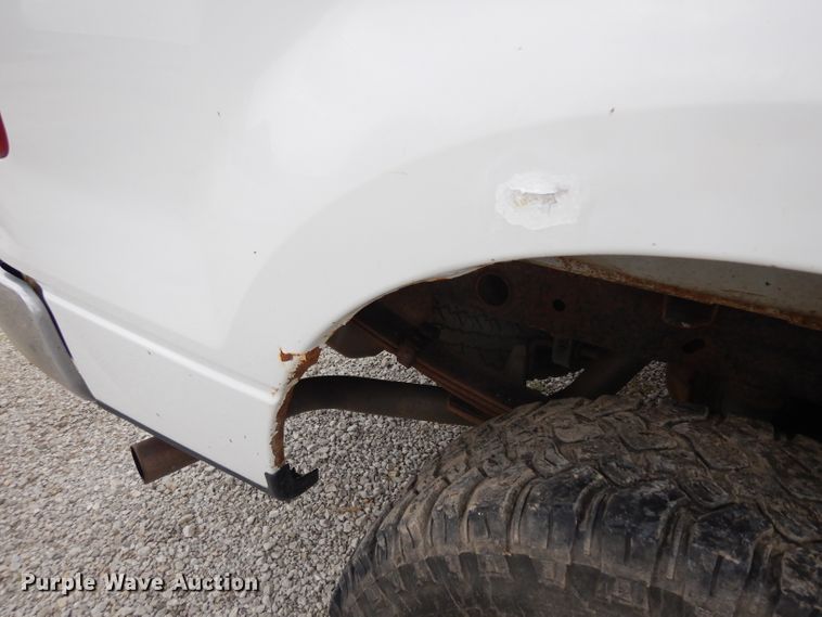 image for item GG9185 2004 Ford F150 Super Cab pickup truck