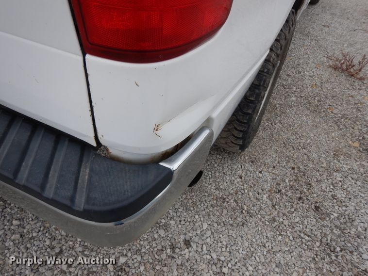 image for item GG9185 2004 Ford F150 Super Cab pickup truck