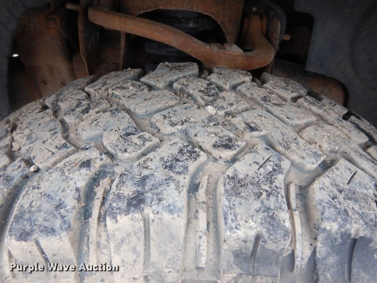 image for item GG9185 2004 Ford F150 Super Cab pickup truck