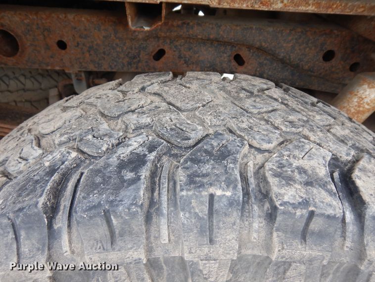 image for item GG9185 2004 Ford F150 Super Cab pickup truck