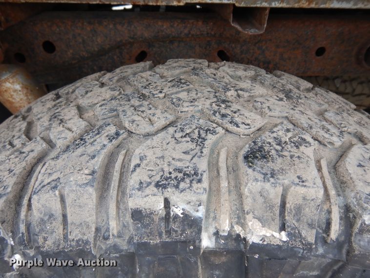 image for item GG9185 2004 Ford F150 Super Cab pickup truck