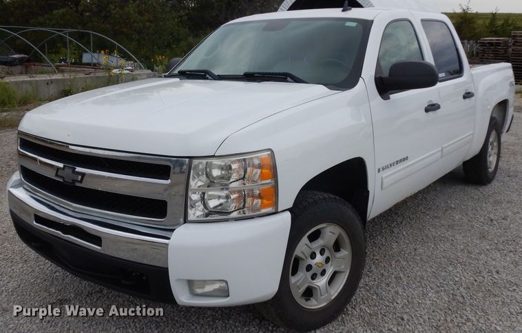 image for item GG9186 2009 Chevrolet Silverado 1500 Crew Cab pickup truck