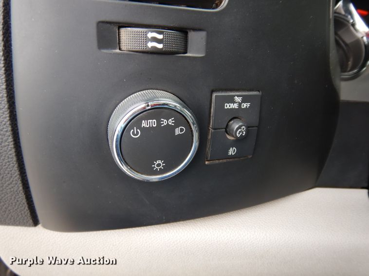 image for item GG9186 2009 Chevrolet Silverado 1500 Crew Cab pickup truck