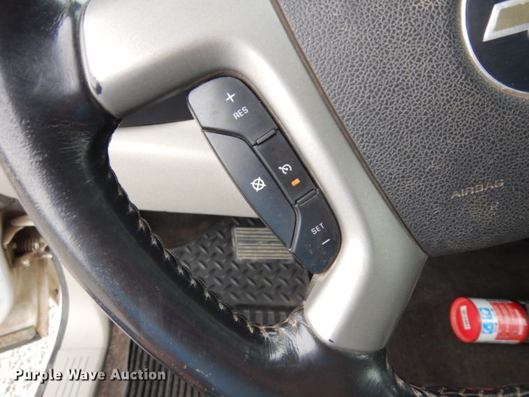 image for item GG9186 2009 Chevrolet Silverado 1500 Crew Cab pickup truck