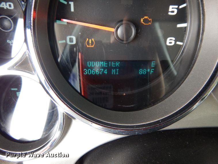 image for item GG9186 2009 Chevrolet Silverado 1500 Crew Cab pickup truck