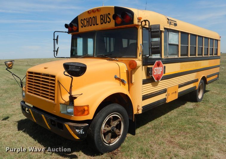 image for item GH9676 1992 International 3800 school bus