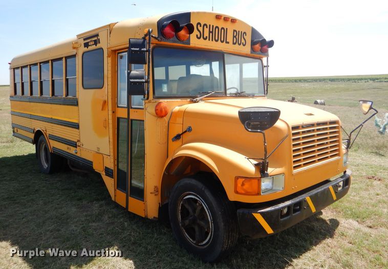 image for item GH9676 1992 International 3800 school bus