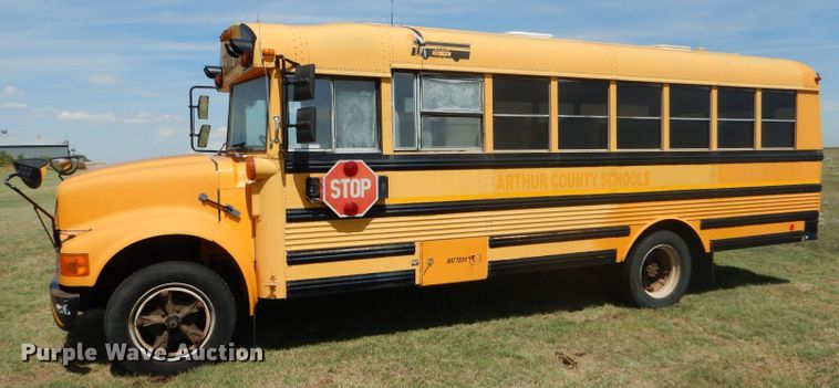 image for item GH9676 1992 International 3800 school bus