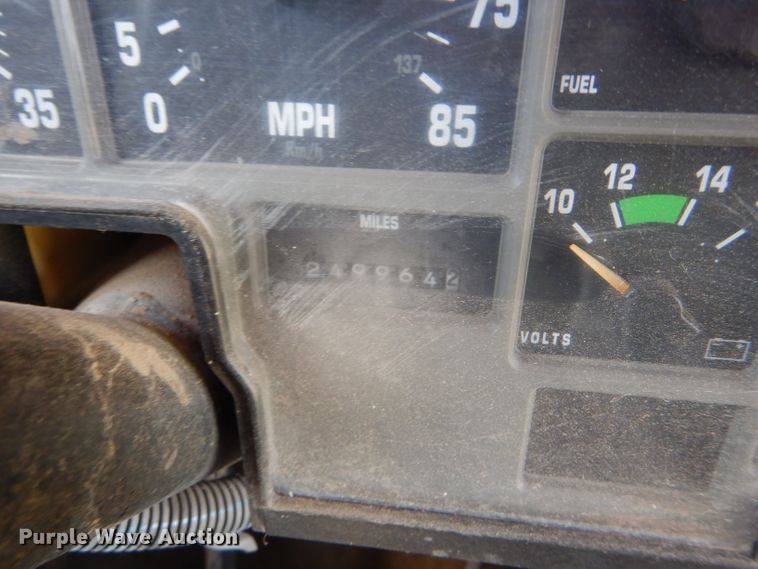 image for item GH9676 1992 International 3800 school bus