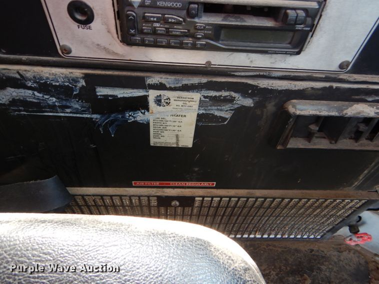 image for item GH9676 1992 International 3800 school bus