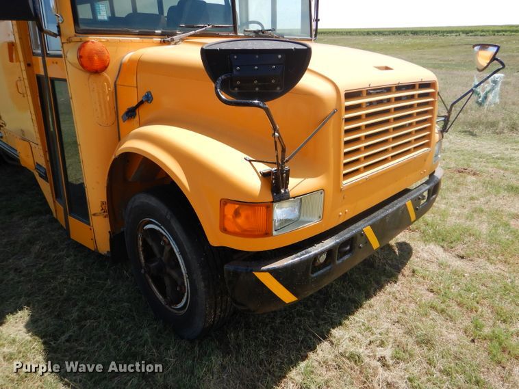 image for item GH9676 1992 International 3800 school bus