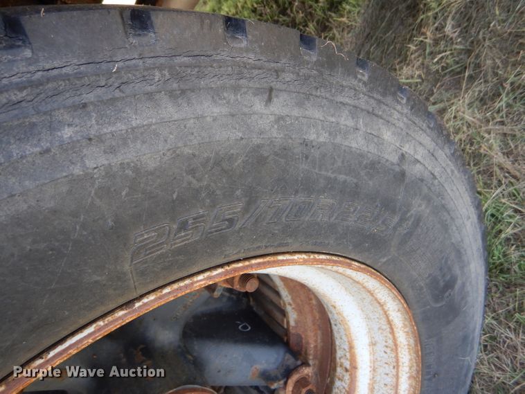 image for item GH9676 1992 International 3800 school bus