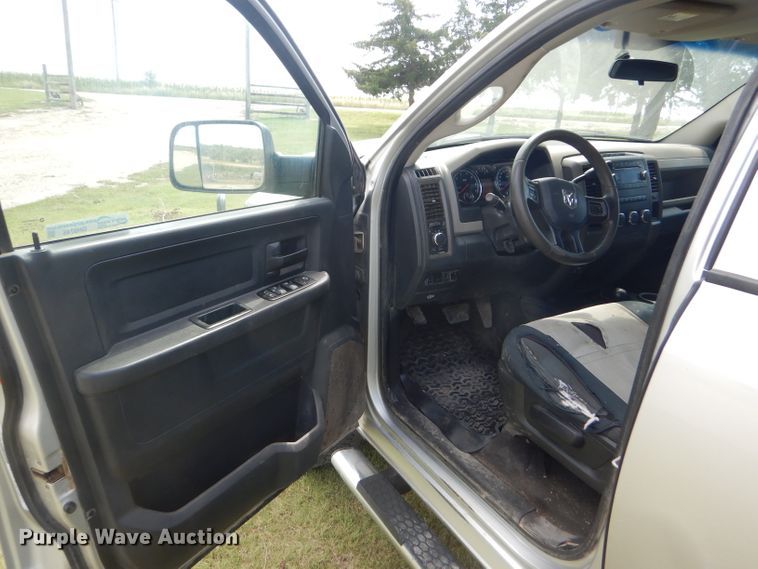 image for item GH9745 2012 Dodge Ram 2500 Crew Cab pickup truck