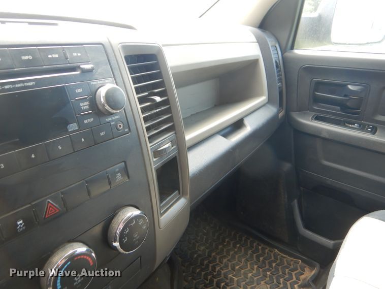 image for item GH9745 2012 Dodge Ram 2500 Crew Cab pickup truck