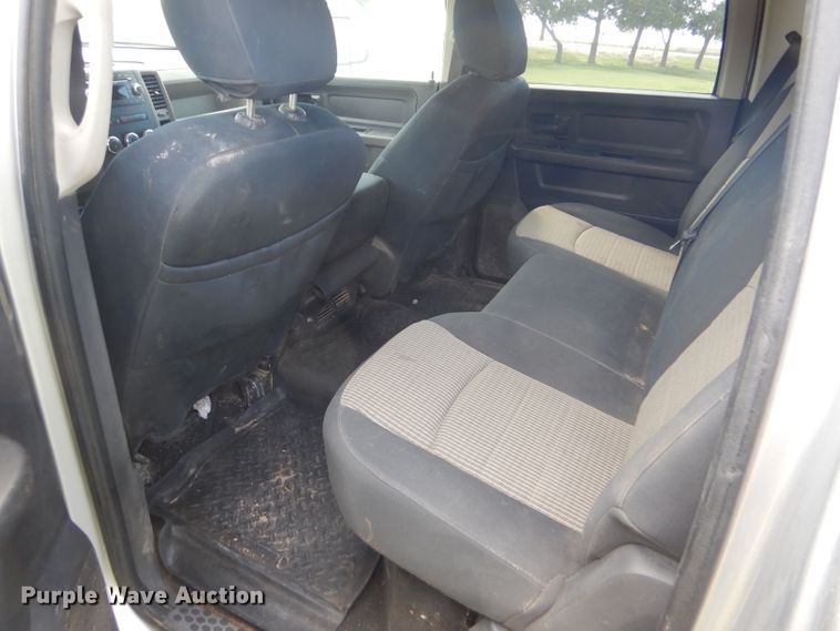 image for item GH9745 2012 Dodge Ram 2500 Crew Cab pickup truck