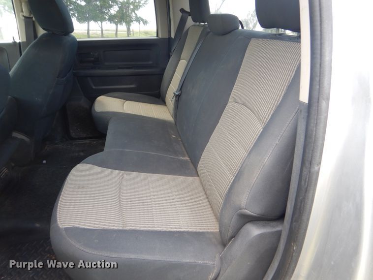 image for item GH9745 2012 Dodge Ram 2500 Crew Cab pickup truck