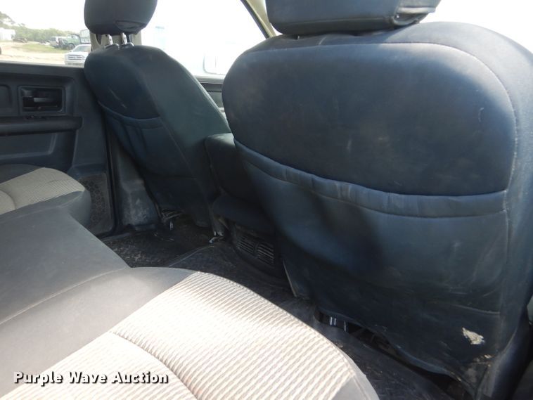 image for item GH9745 2012 Dodge Ram 2500 Crew Cab pickup truck