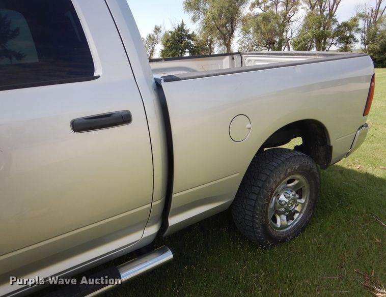 image for item GH9745 2012 Dodge Ram 2500 Crew Cab pickup truck