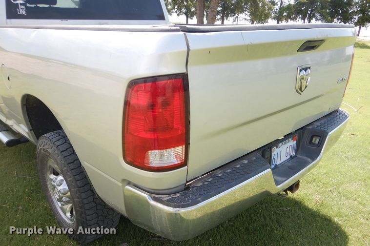 image for item GH9745 2012 Dodge Ram 2500 Crew Cab pickup truck