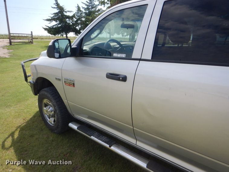 image for item GH9745 2012 Dodge Ram 2500 Crew Cab pickup truck