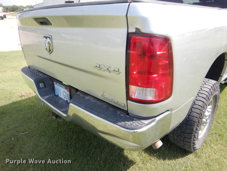 image for item GH9745 2012 Dodge Ram 2500 Crew Cab pickup truck