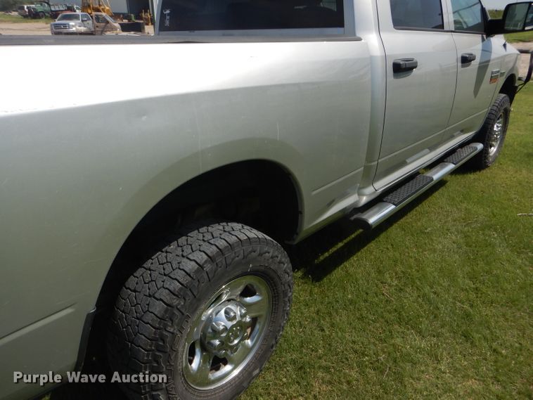 image for item GH9745 2012 Dodge Ram 2500 Crew Cab pickup truck