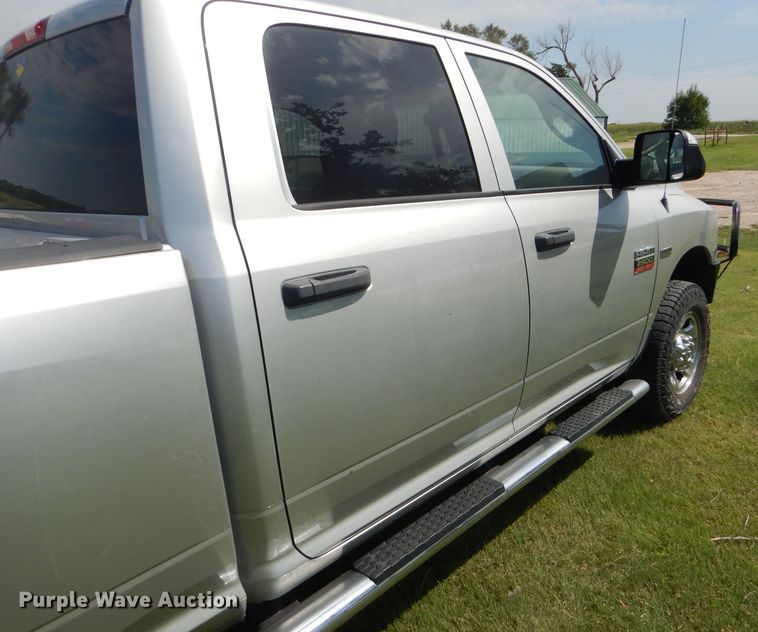 image for item GH9745 2012 Dodge Ram 2500 Crew Cab pickup truck