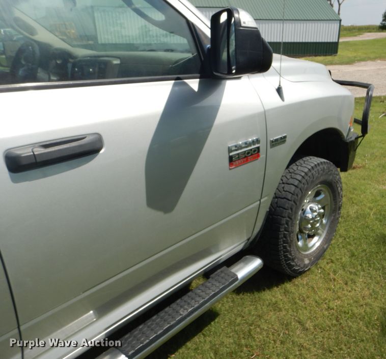 image for item GH9745 2012 Dodge Ram 2500 Crew Cab pickup truck