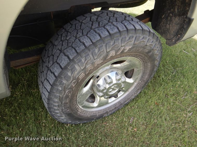 image for item GH9745 2012 Dodge Ram 2500 Crew Cab pickup truck