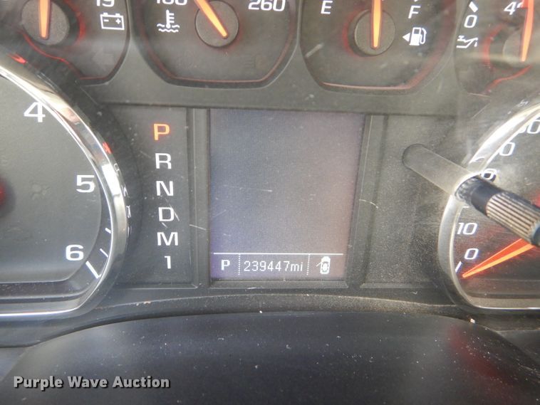 image for item GH9746 2015 Chevrolet Silverado 2500HD Double Cab pickup truck