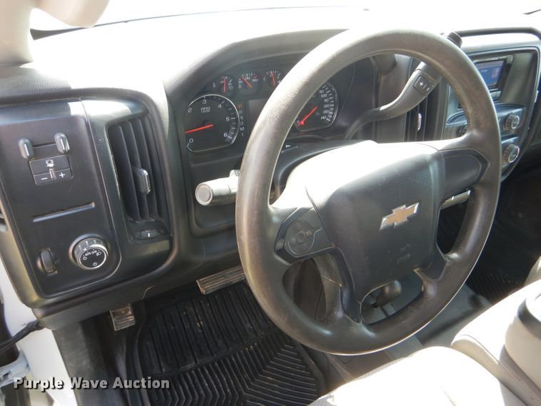 image for item GH9746 2015 Chevrolet Silverado 2500HD Double Cab pickup truck