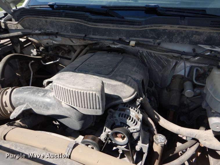 image for item GH9746 2015 Chevrolet Silverado 2500HD Double Cab pickup truck