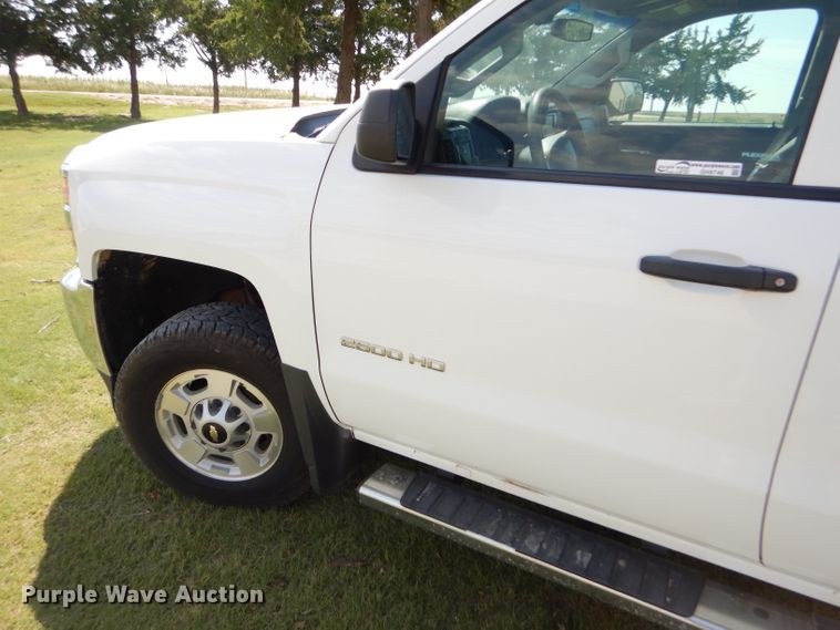image for item GH9746 2015 Chevrolet Silverado 2500HD Double Cab pickup truck