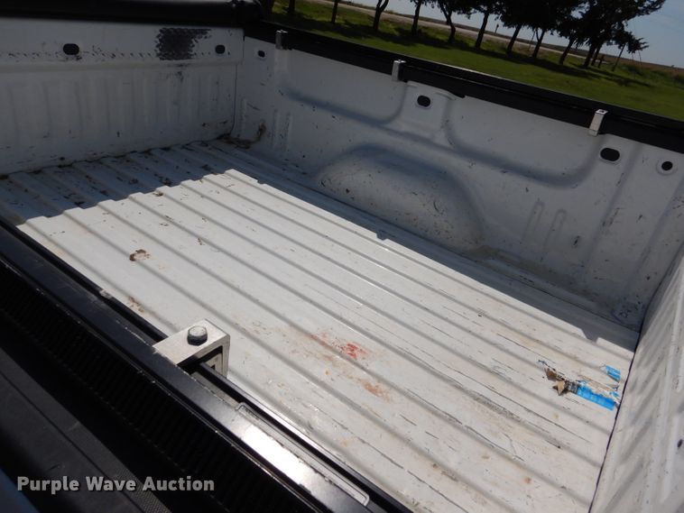 image for item GH9746 2015 Chevrolet Silverado 2500HD Double Cab pickup truck