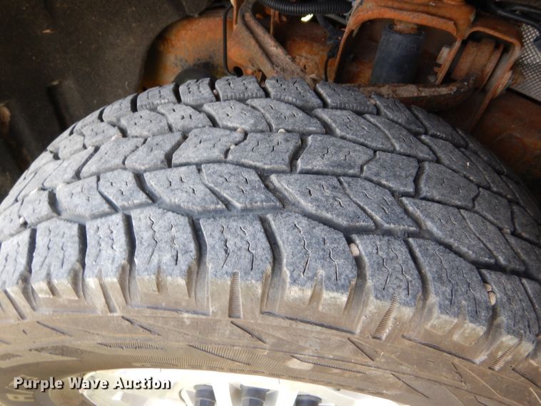 image for item GH9746 2015 Chevrolet Silverado 2500HD Double Cab pickup truck