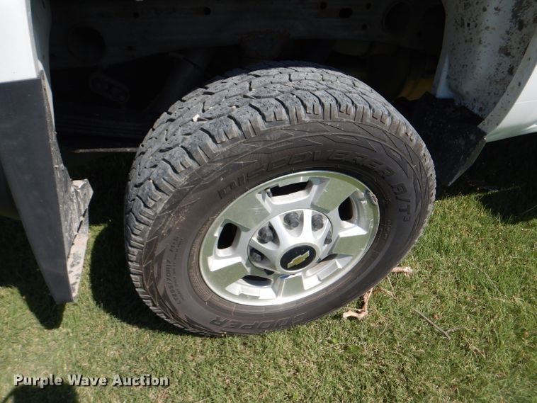 image for item GH9746 2015 Chevrolet Silverado 2500HD Double Cab pickup truck