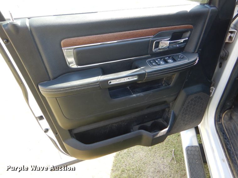 image for item GH9747 2013 Dodge Ram 1500 Crew Cab pickup truck