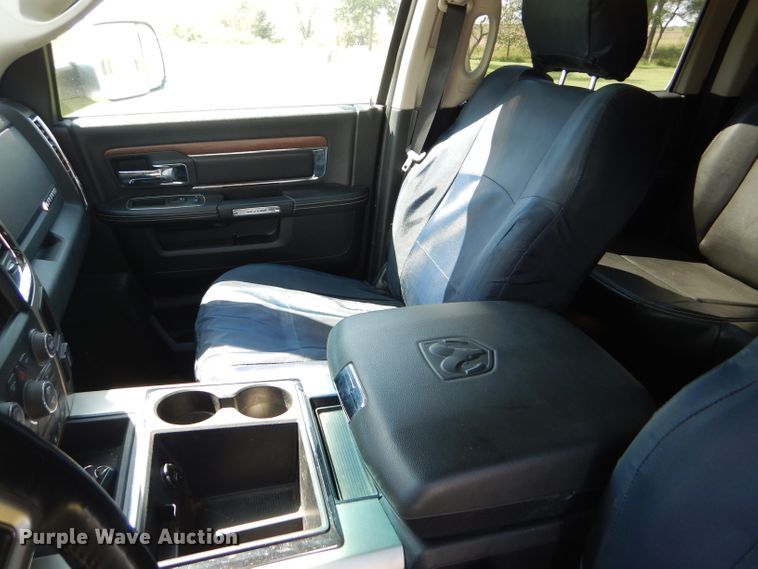 image for item GH9747 2013 Dodge Ram 1500 Crew Cab pickup truck