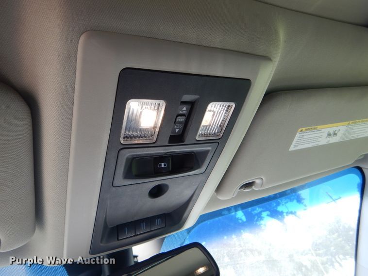 image for item GH9747 2013 Dodge Ram 1500 Crew Cab pickup truck