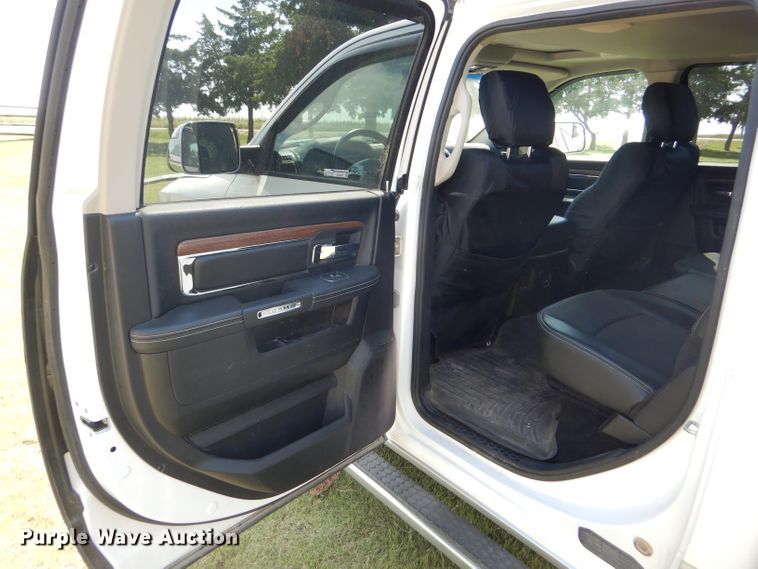 image for item GH9747 2013 Dodge Ram 1500 Crew Cab pickup truck