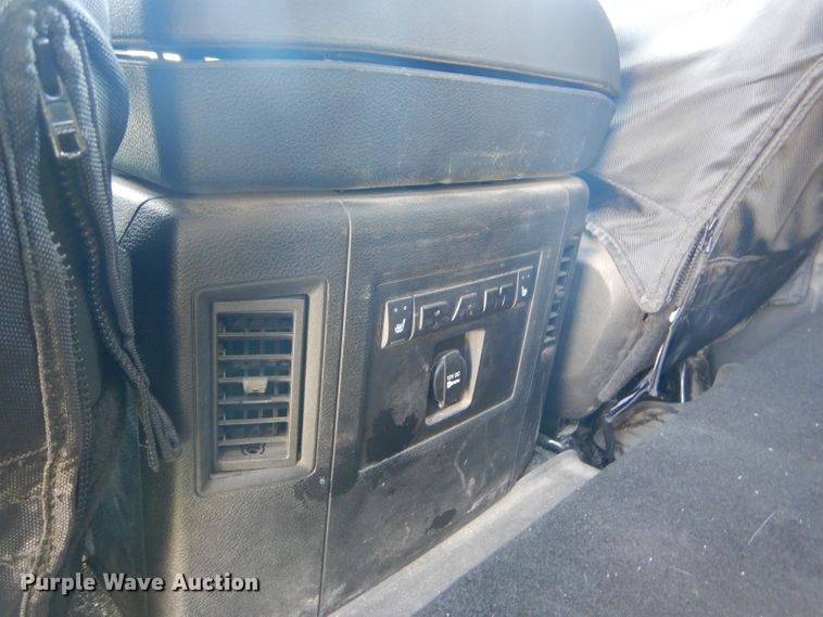 image for item GH9747 2013 Dodge Ram 1500 Crew Cab pickup truck